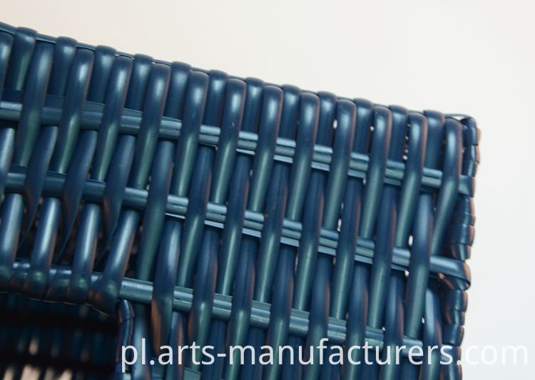 tkanie plastikowego kosza weaving plastic basket